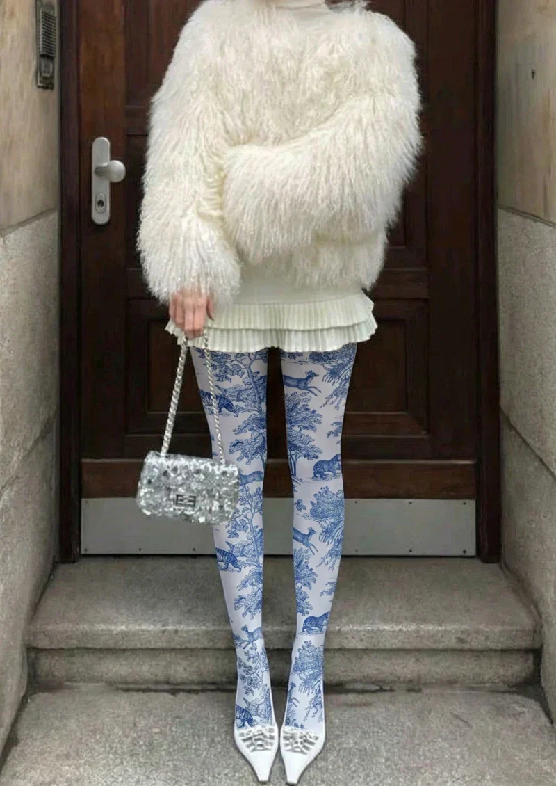Viken Plan Blue White Porcelain Floral Tights Hosiery Pantyhose - Image 2